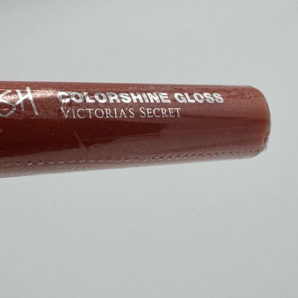 Victoria's Secret Color Shine Lip Gloss Life's‎ A Peach 4.2g
